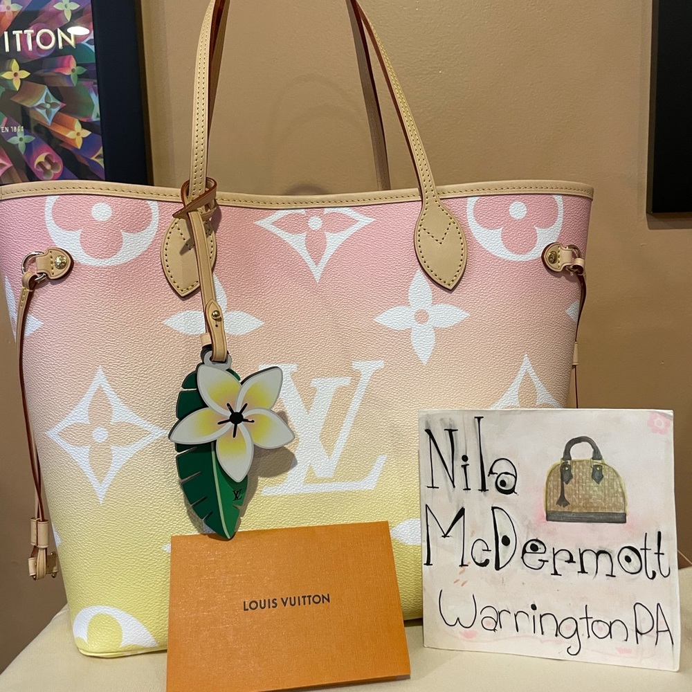 💖 Pending💖 Neverfull on the Pool MM 💖